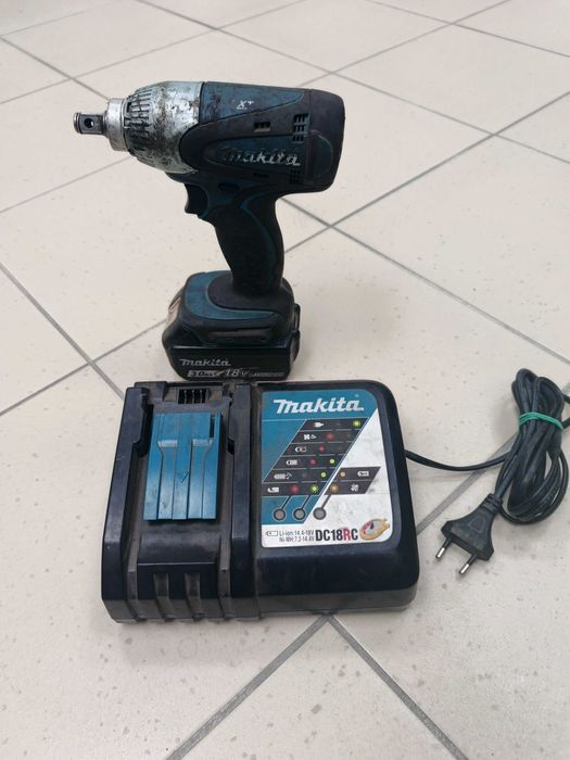 Zakrętarka  udarowa Makita DTW251 18V 3.0Ah 230 Nm