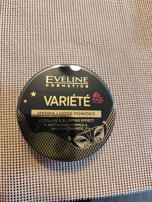 Eveline variette hydra loose powder