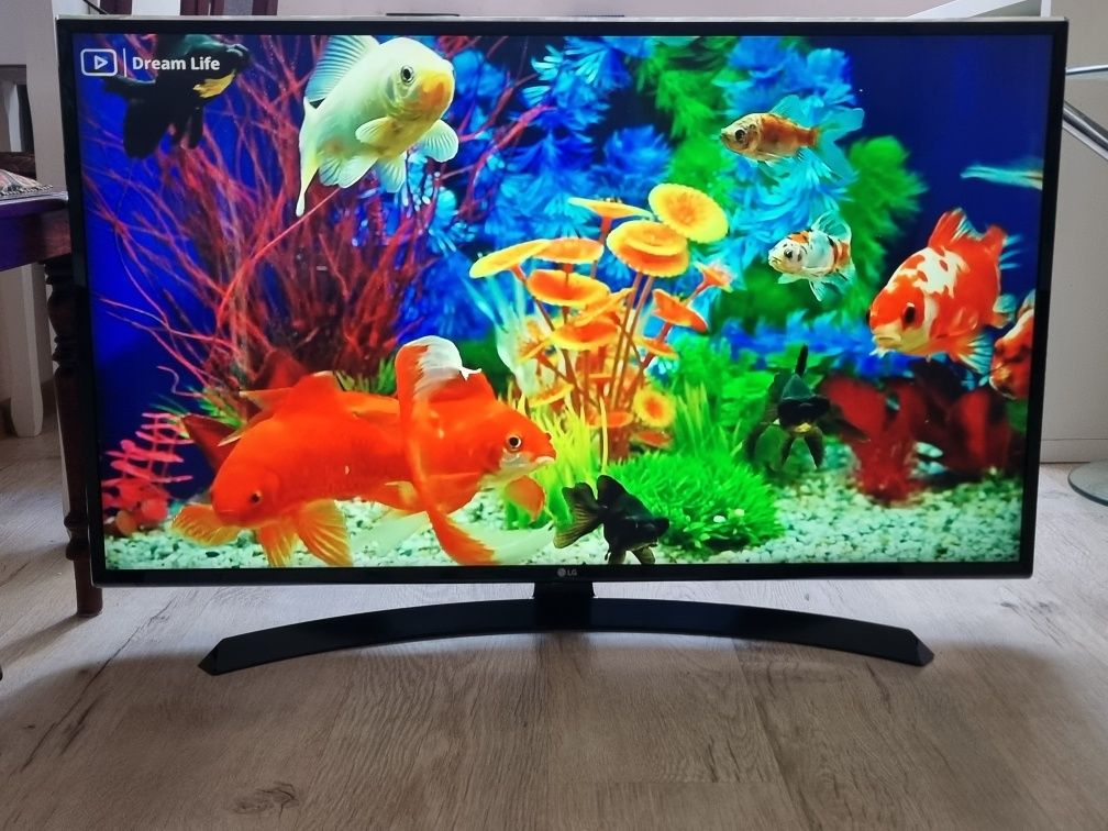 Telewizor lg 43 cale 4K WiFi smart tv dekoder Hevc dostawa