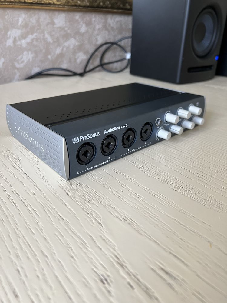 Аудіоінтерфейс Presonus Audiobox 44VSL