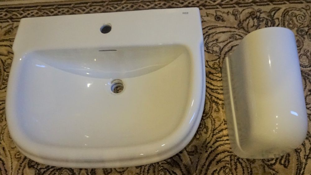 umywalka Roca Dama z półpostumentem