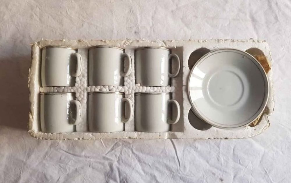 Conjunto Chávenas pequenas Louça Brancas