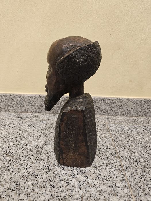 Busto africano Moçambique