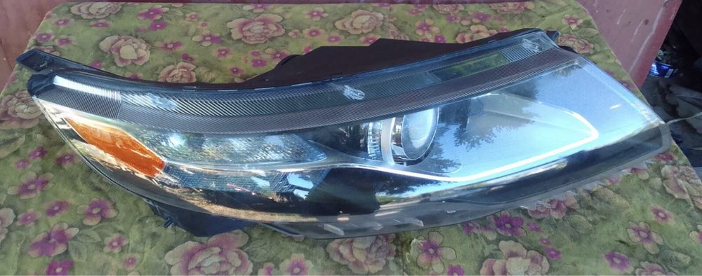 Chevrolet Volt 1 фара права левая шевроле вольт фара ліва права