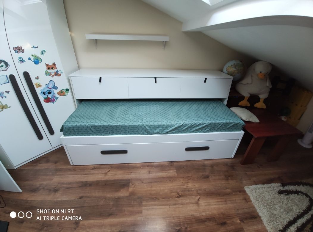 Łóżko młodzieżowe z półką  95x210