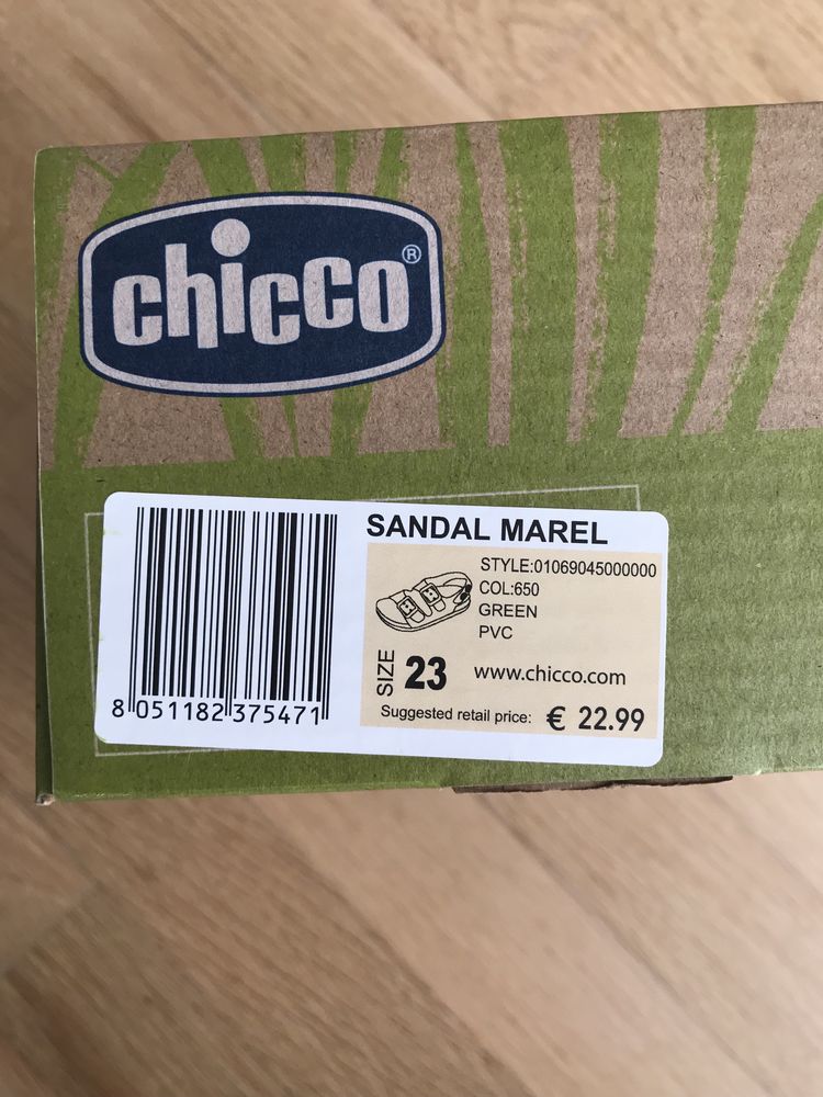 Sandálias Chicco tamanho 23