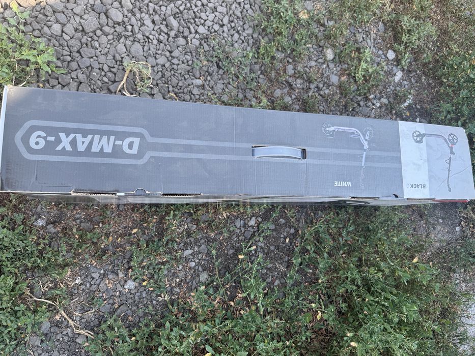 Продается самокат Scale sport D-Max 9 практически новый.
