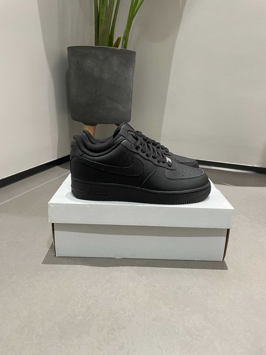 Buty meskie Mokasyny Nike_ Air_ Force_ 1_ Low '07_ Black R. 40