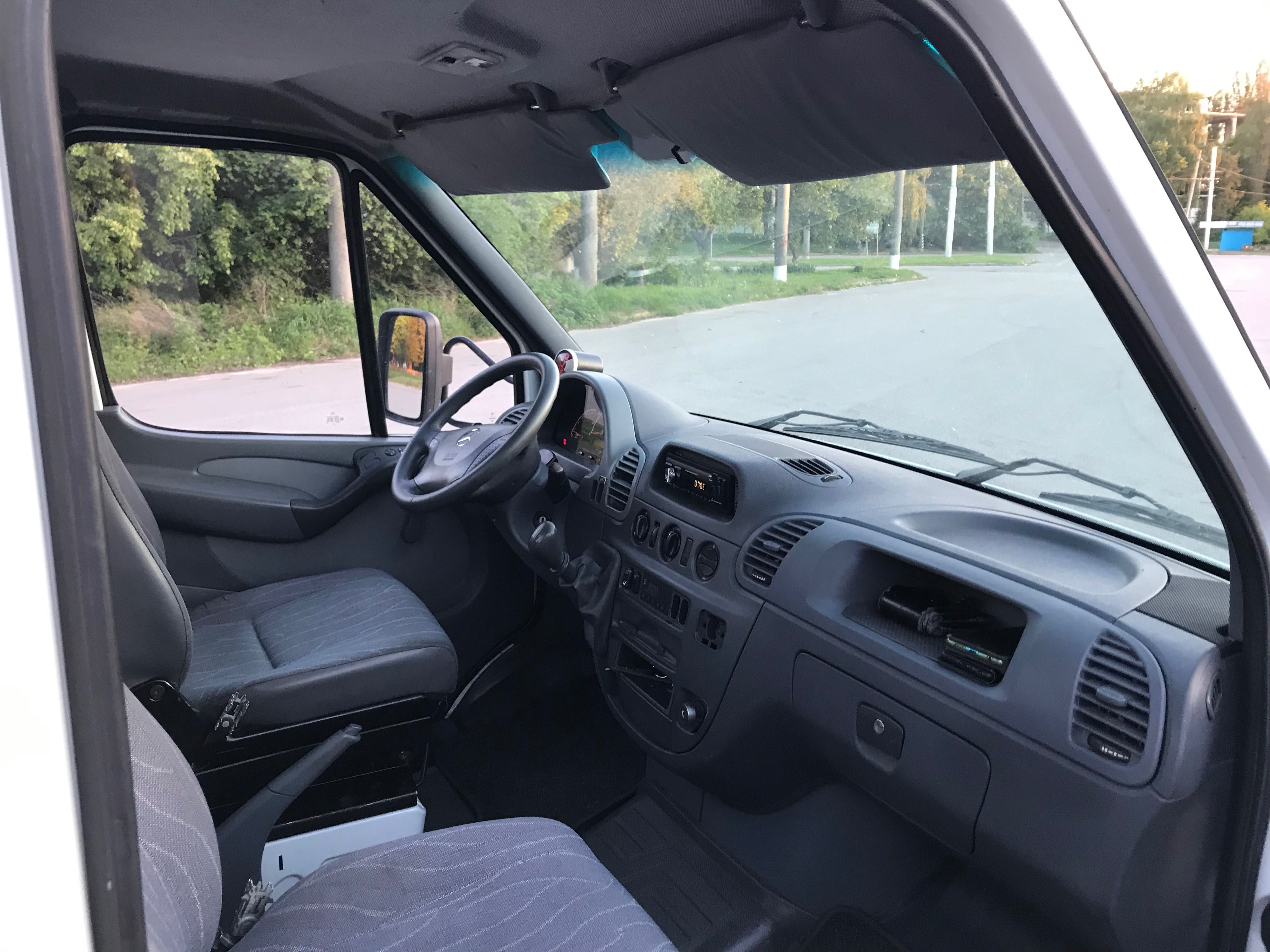 Mercedes Sprinter 2.7 Евакуатор