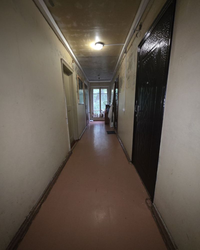 Продам комнату в общежитие 25 кв.м на 2 этаже