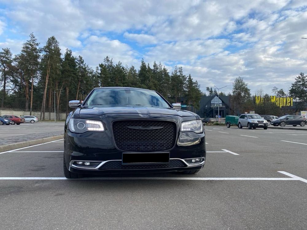 Chrysler 300 2017