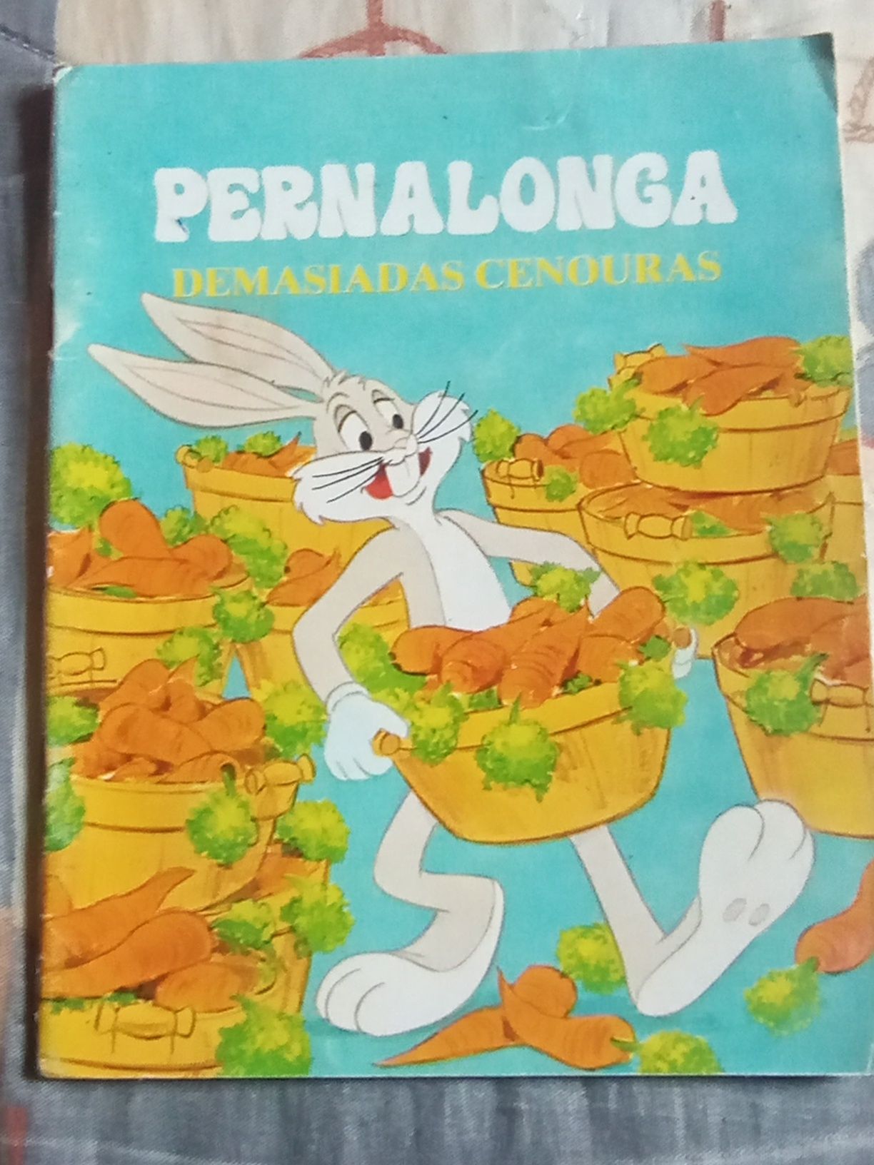 Livro infantil Pernalonga