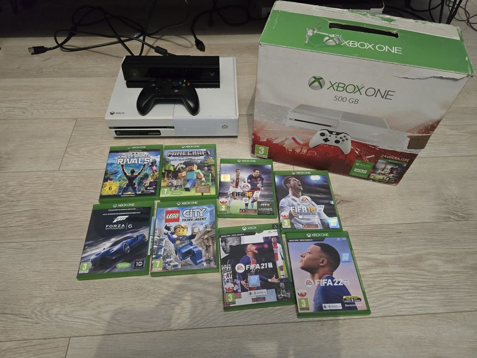 XBOX One 500GB, pad, kinect plus 8gier.