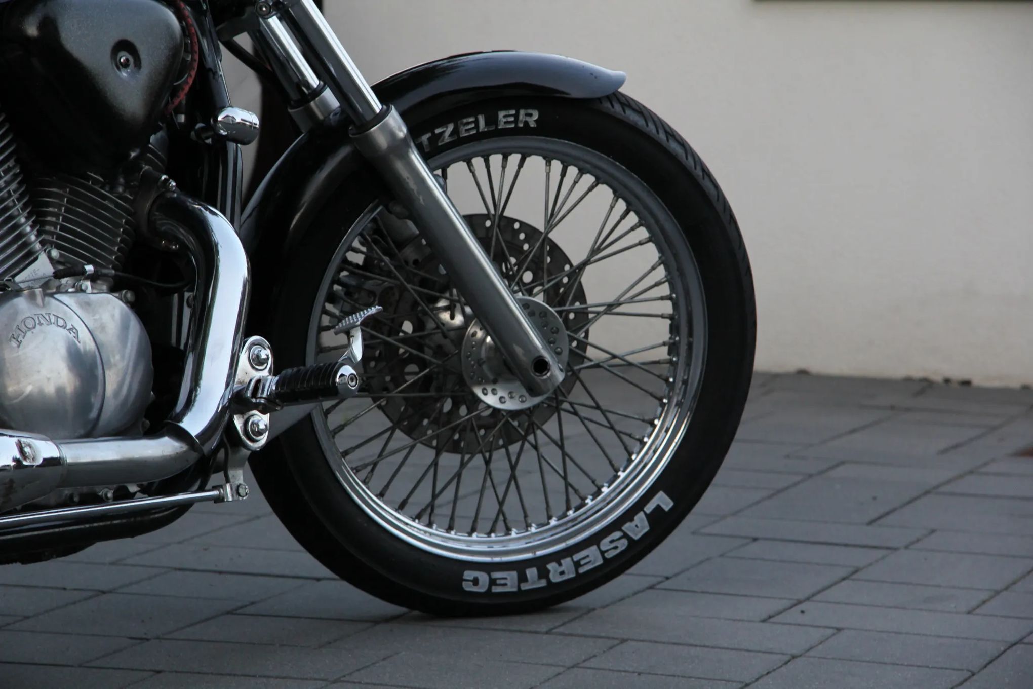 Honda Shadow VT 600, niski przebieg, bobber