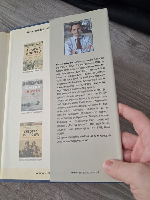 Książka strefa zdekomunizowana wywiad rzeka z Radkiem Sikorskim