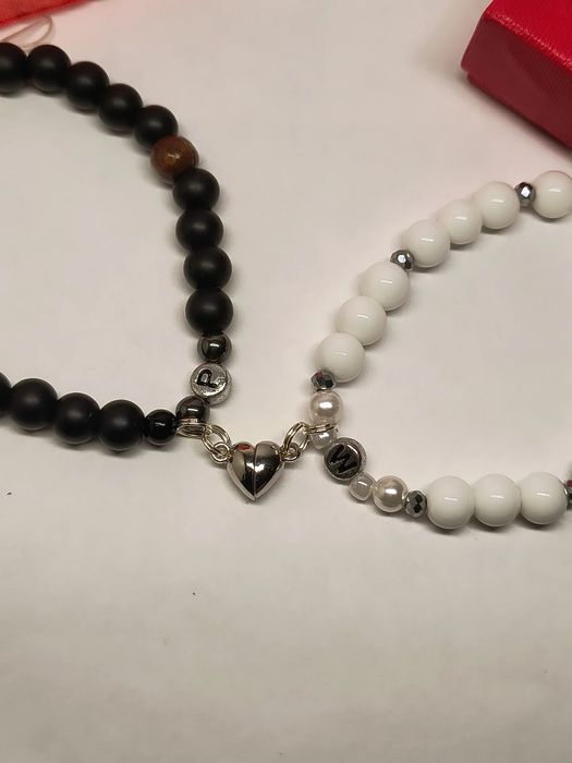 Zestaw bransoletek dla pary z Waszymi inicjałami