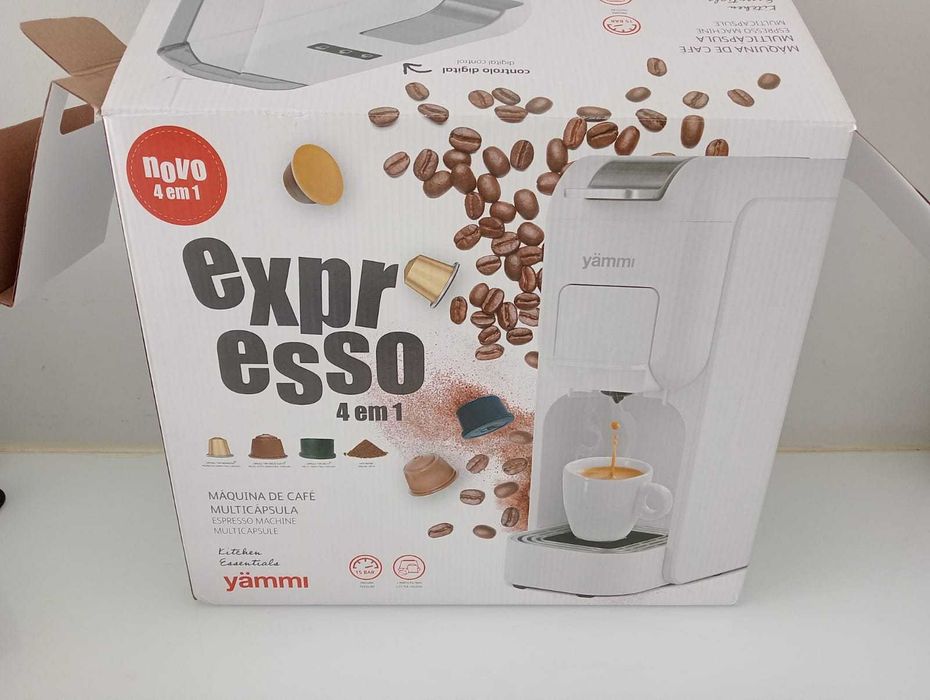 Máquina de Café Yammi