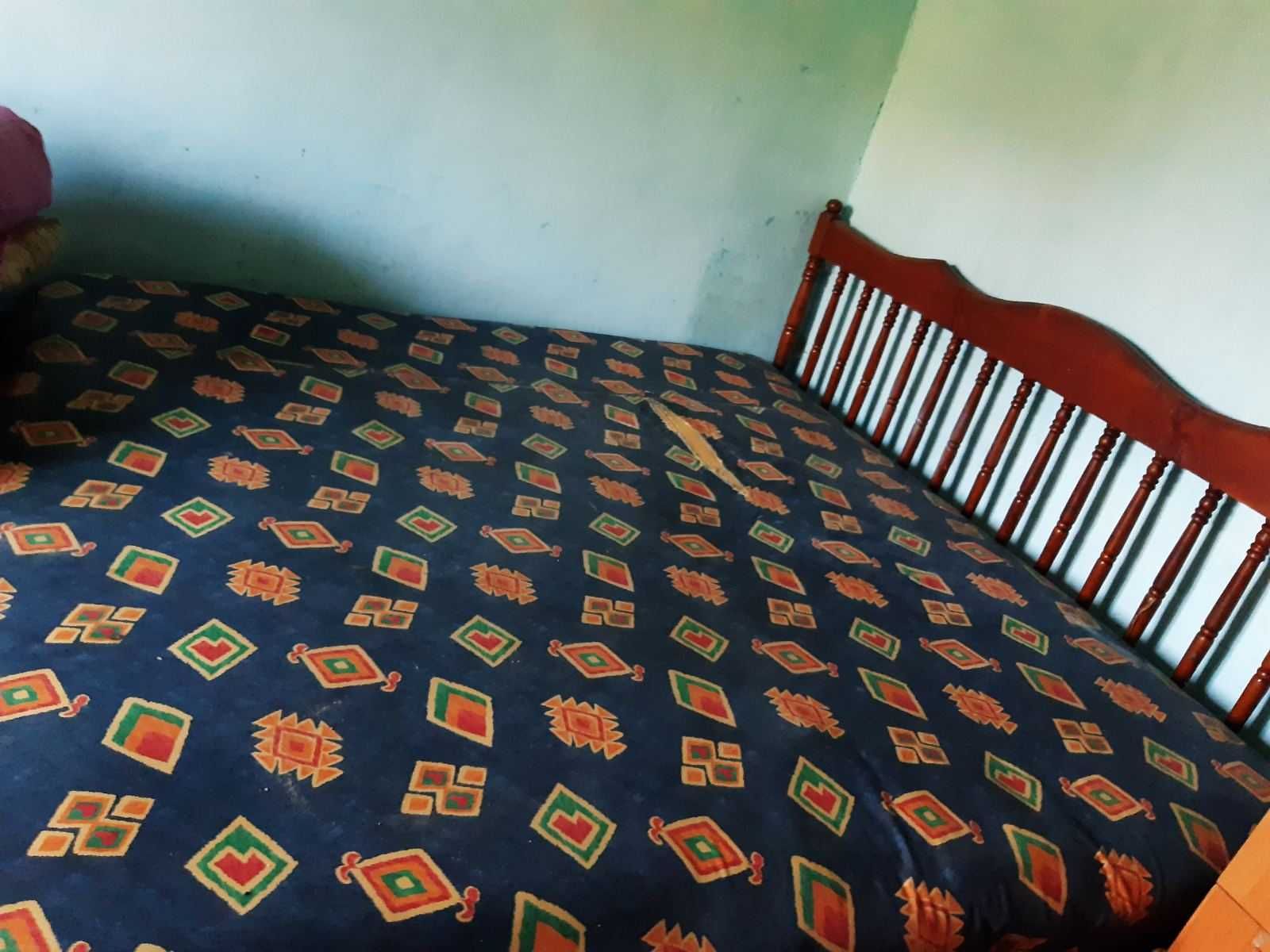 Ліжко двоспальне з матрацом вживане 190×200 см