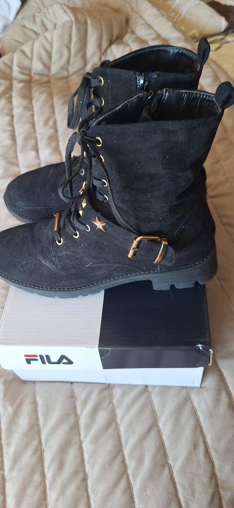 Botas pretas n 40