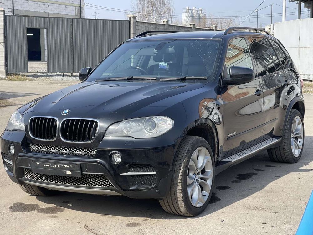 Ноздри капота BMW X5 E70 E71 Решетки  БМВ Х5 Е70 Е71 решітка радіатора