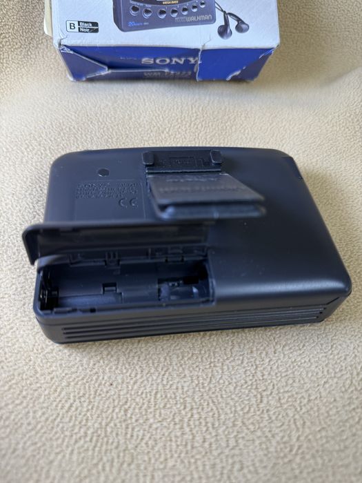 Walkman Walan FX473 z oryginalnym pudełkiem – retro radio-kasetowy
