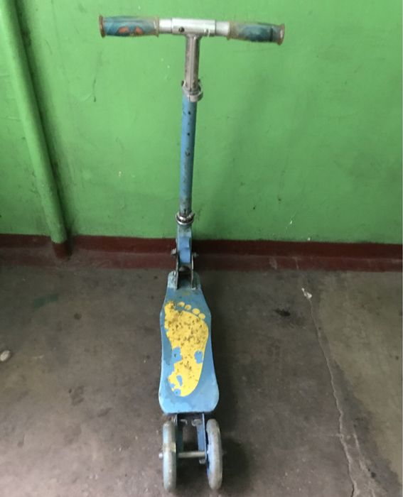 Детский трехколесный самокат