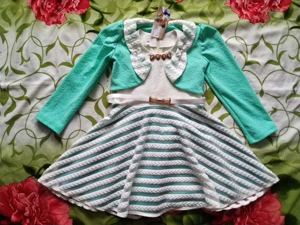 Нове,святкове плаття з жакетом для дівчинки 4-5 років