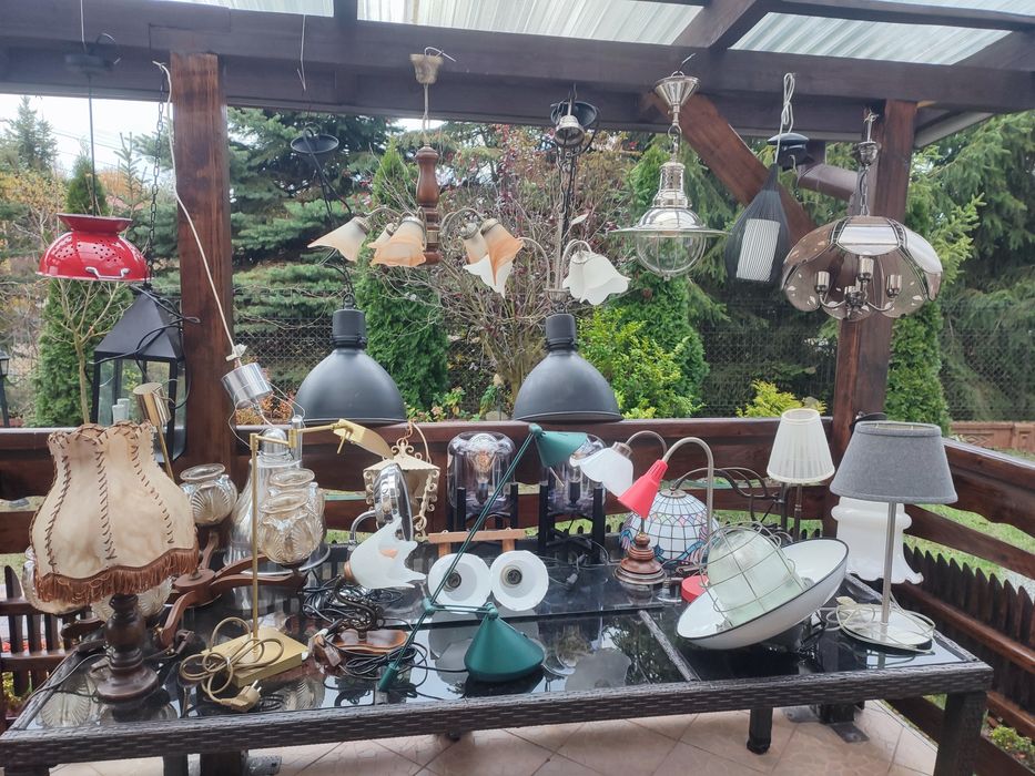 Żyrandole, lampy PRl i inne