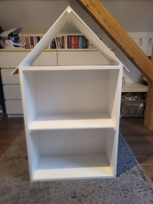 Duży domek dla lalek na Święta