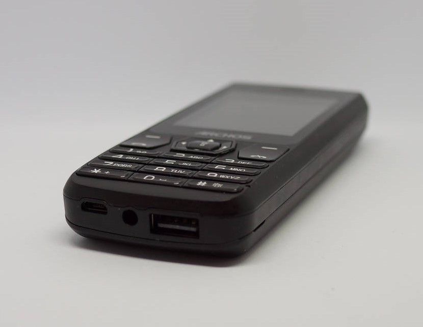 Telefon Archos f24 PowerBank Dual Sim Latarka Bateria 4000mA