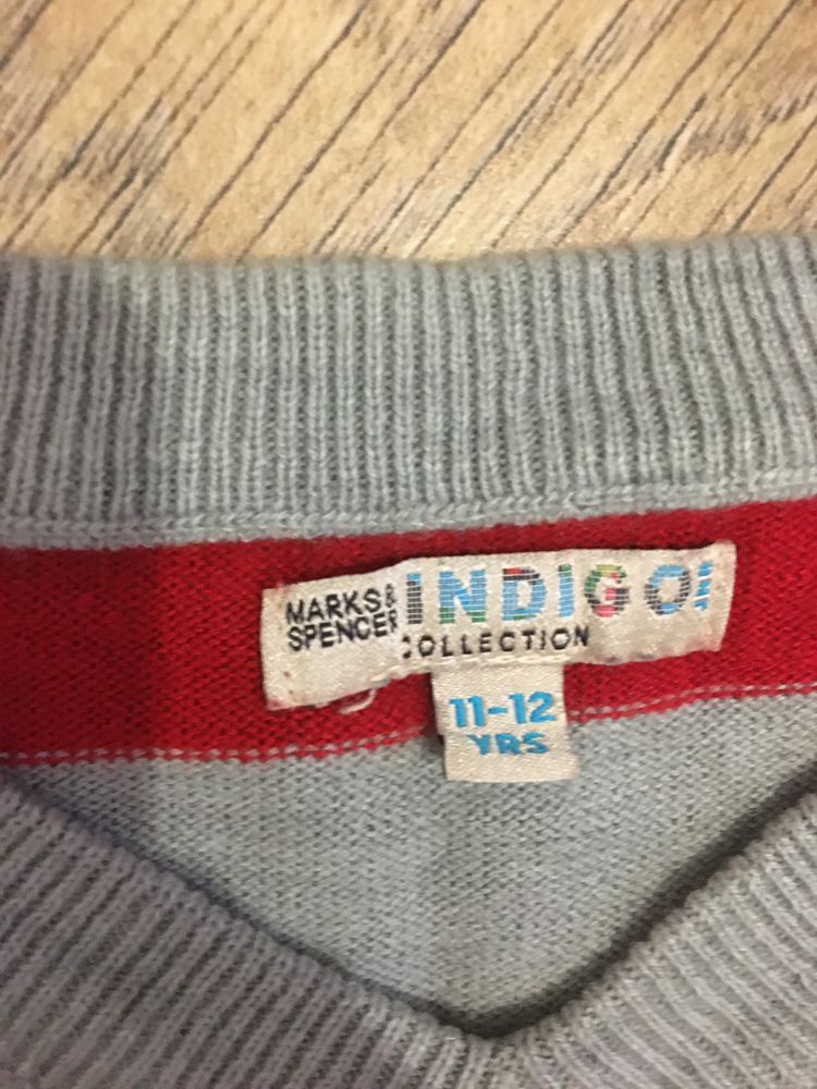 Szaro czerwony sweter meski indigo r.11-12 lat