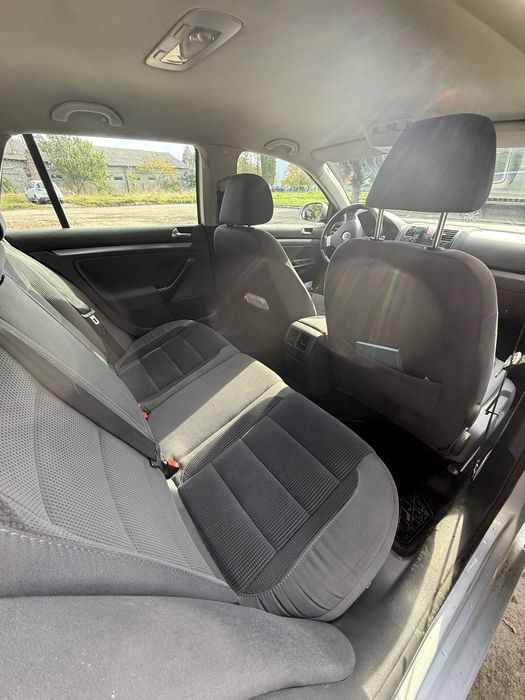 Продам Volkswagen Golf 5