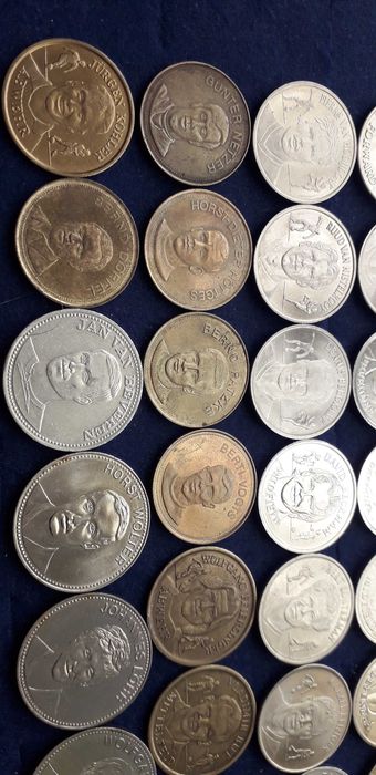 футбол жетоны легендарные игроки металл 48 шт. без повторов
