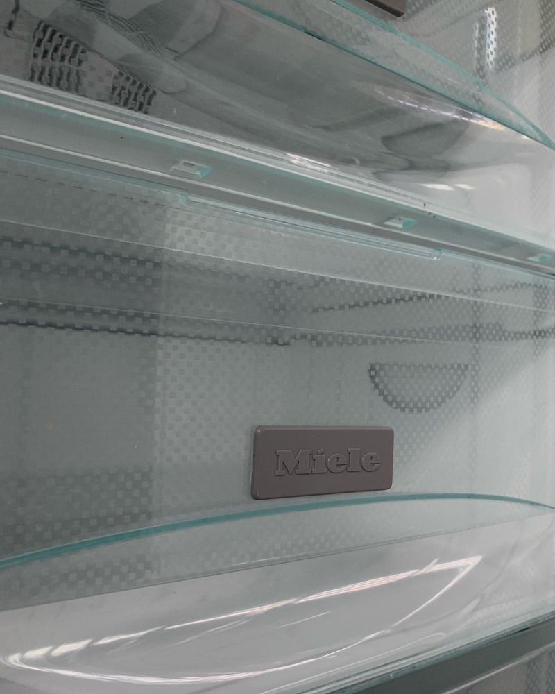 ТОП Miele холодильник NoFrost 20 року/ 4 кошики морозилка