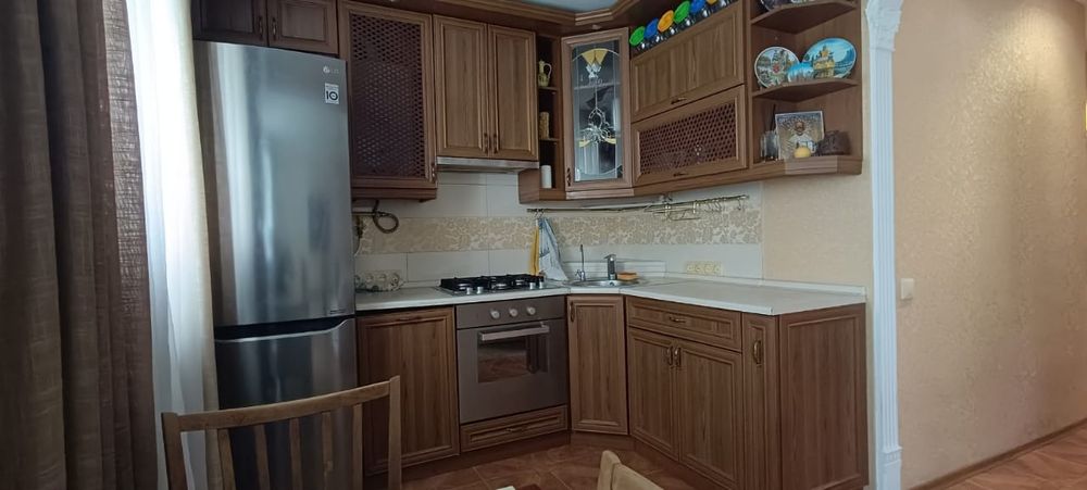 Продаю 3х комнатную квартиру. Бугский Бульвар