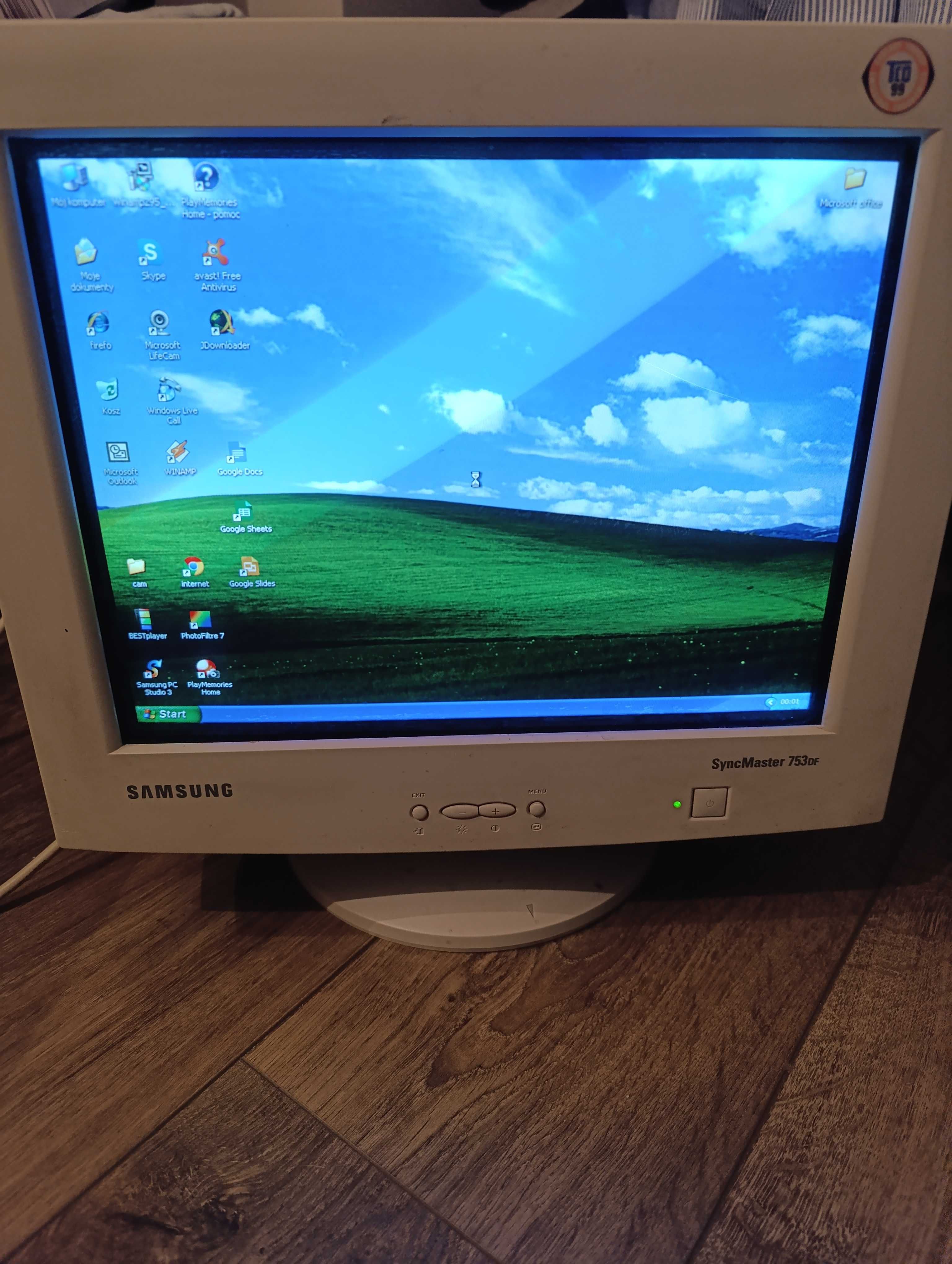 Monitor kineskopowy retro Samsung SyncMaster 753DF - 17 cali -SPRZEDAM