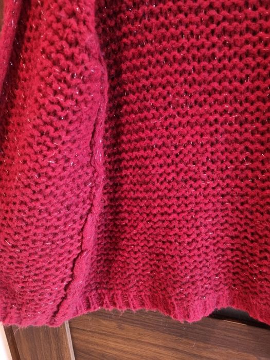 Sweter oversize ciepły czerwony złota nitka Made in Italy