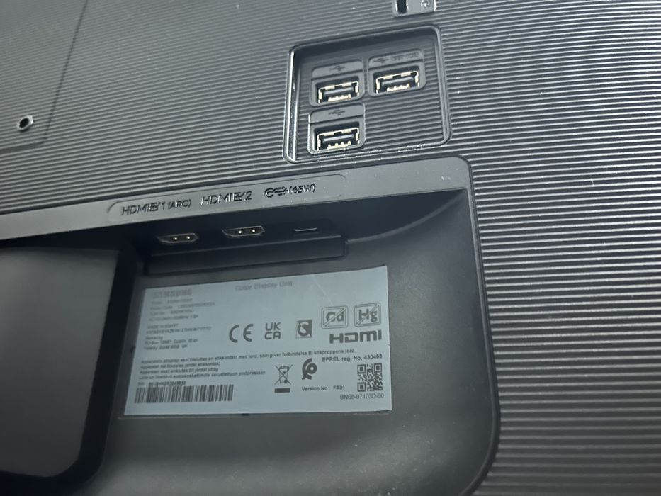 Monitor Samsung S32AM700UR 32” 4k