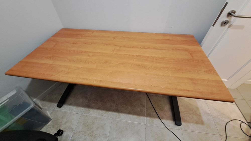 Secretária 160x80cm