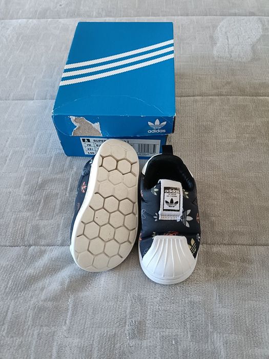 Sapatilhas adidas superstar