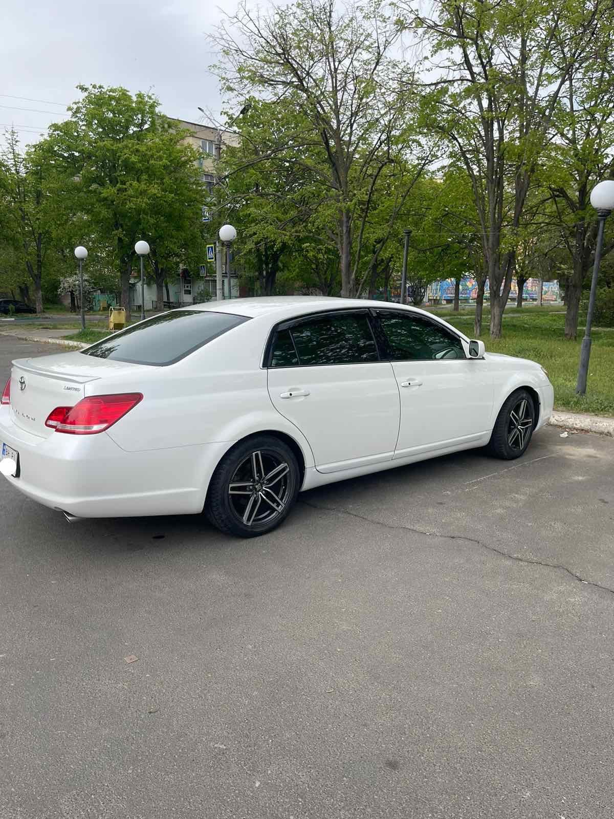 Toyota Avalon 2006