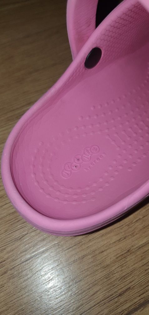 Klapki dziewczęce Crocs