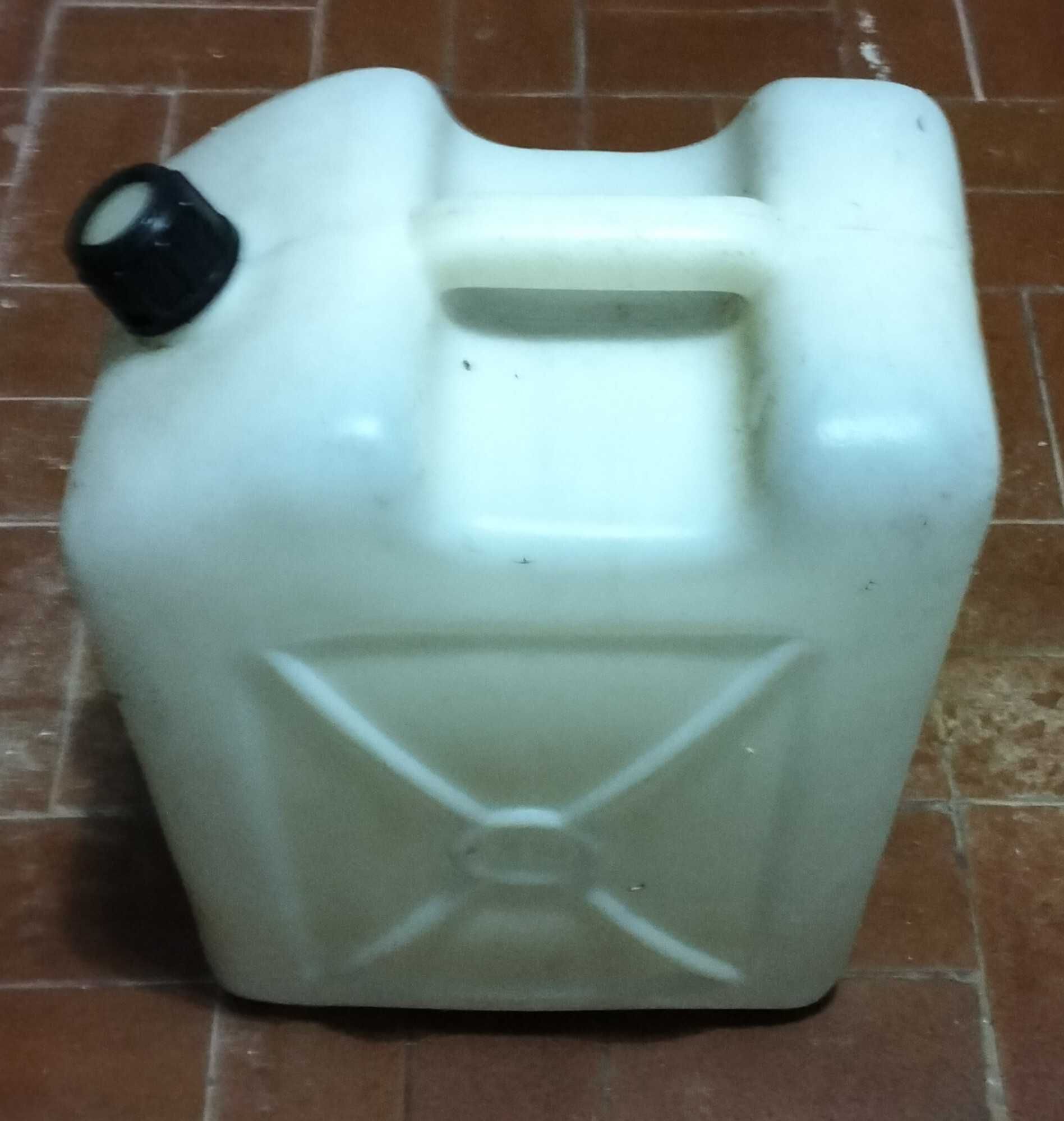 Jerricans em plástico polietileno 30 l