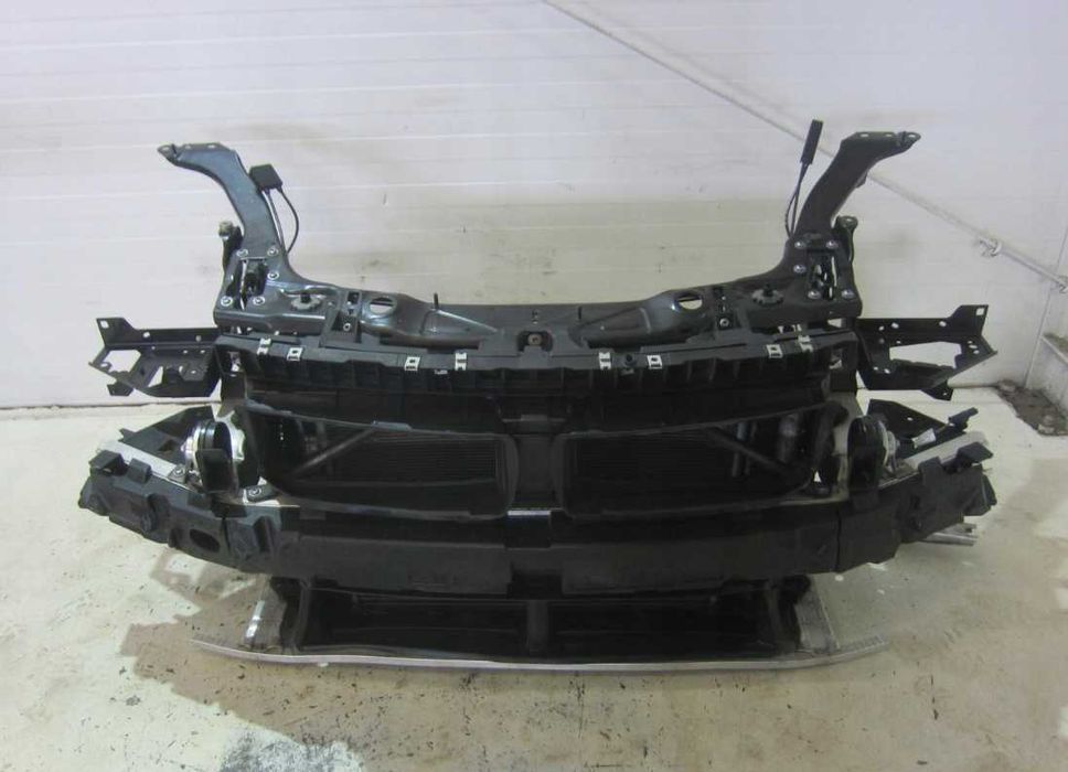 BMW X1 F48 радіатор вентилятор панель балка