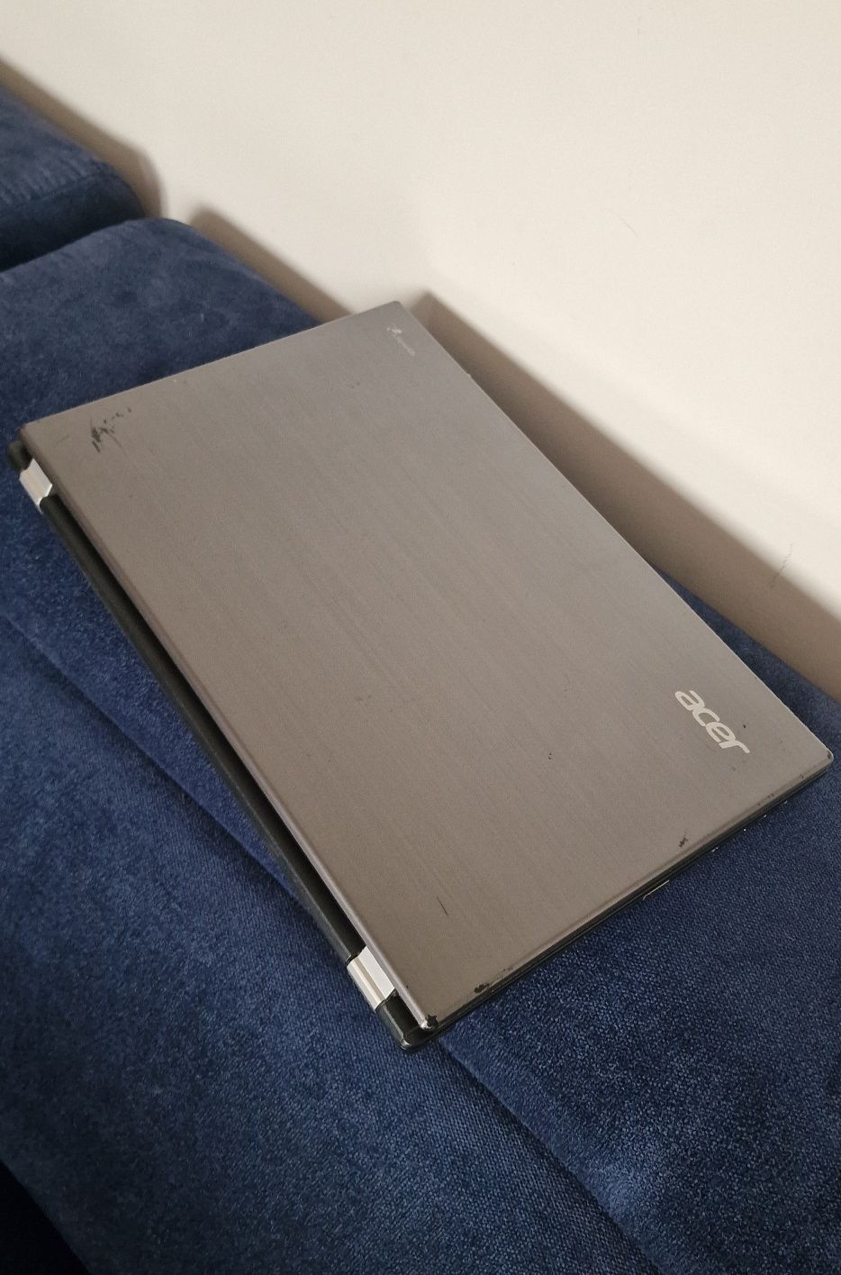 Laptop Acer i3 8 GB / 240 GB SSD