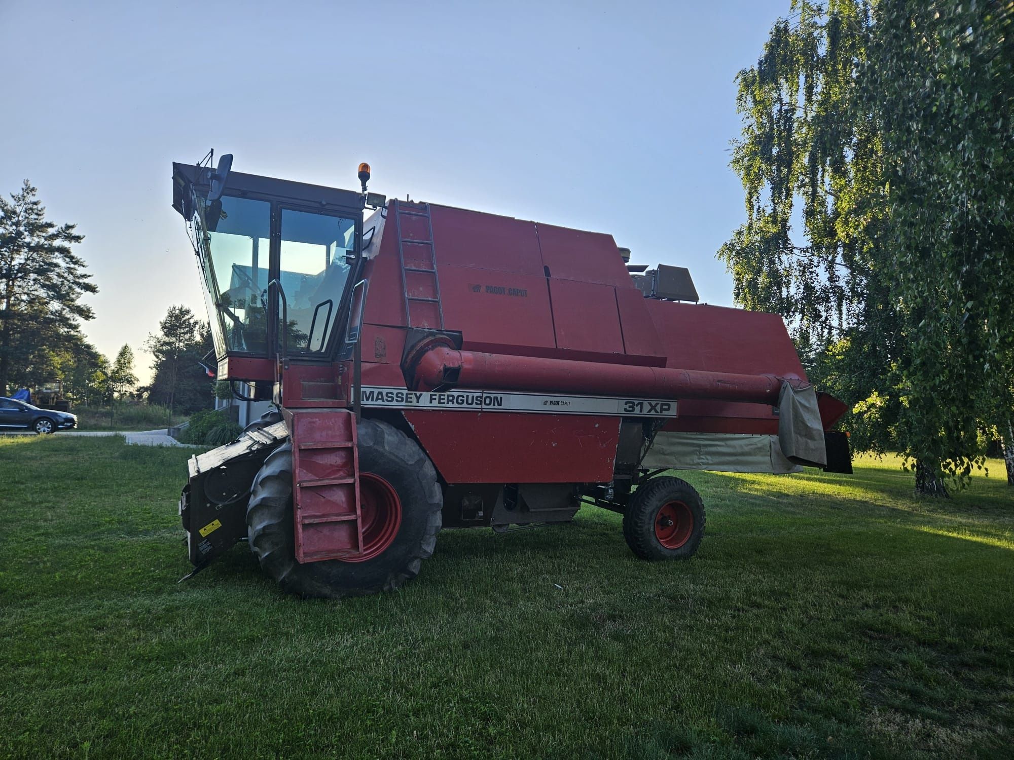 Kombajn zbożowy Massey Ferguson 31 xp, stół do rzepaku