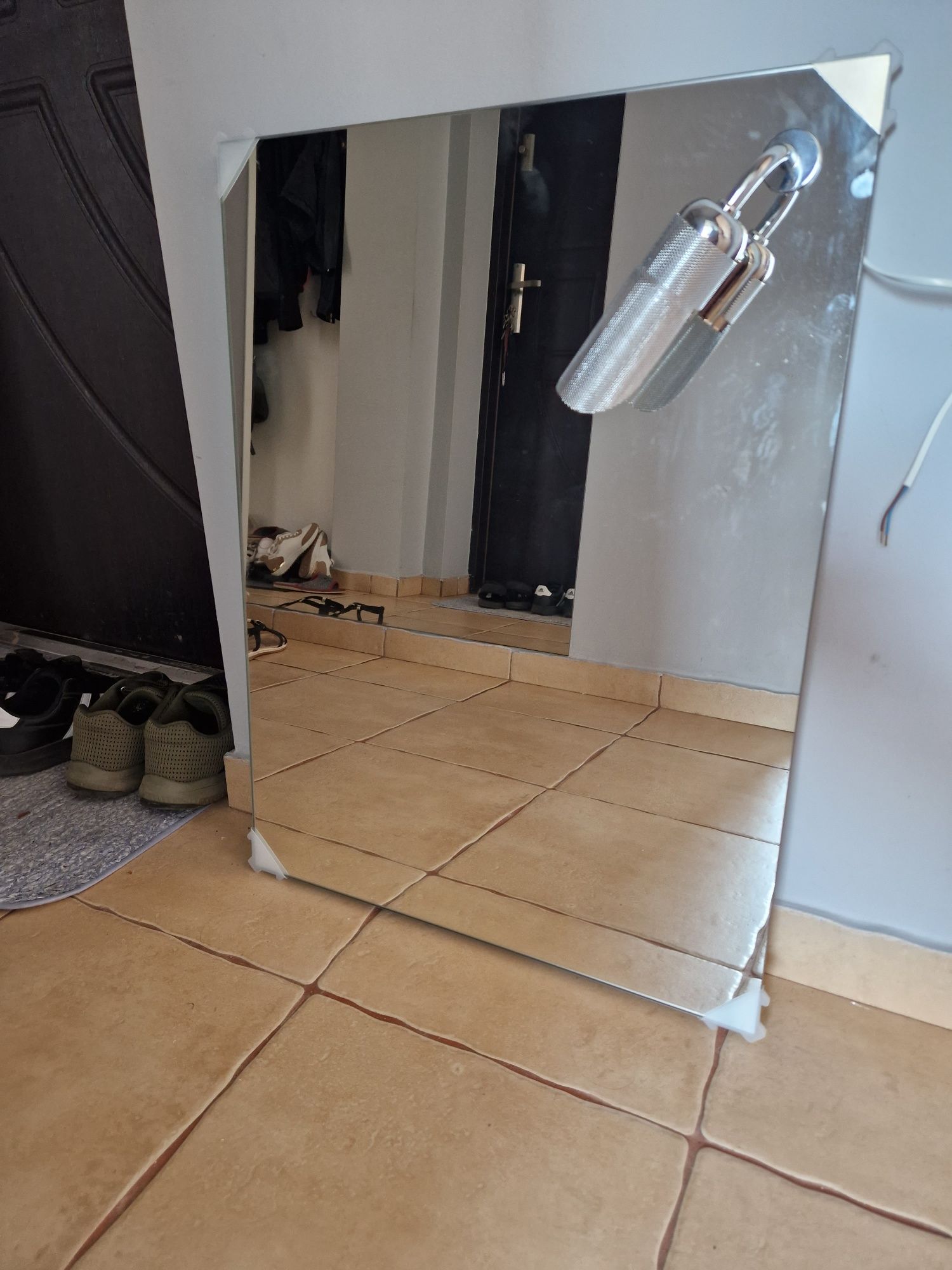 Lustro z reflektorem Luki