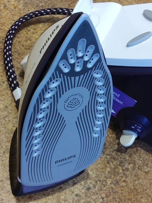 Stacją parowa Philips GC9240