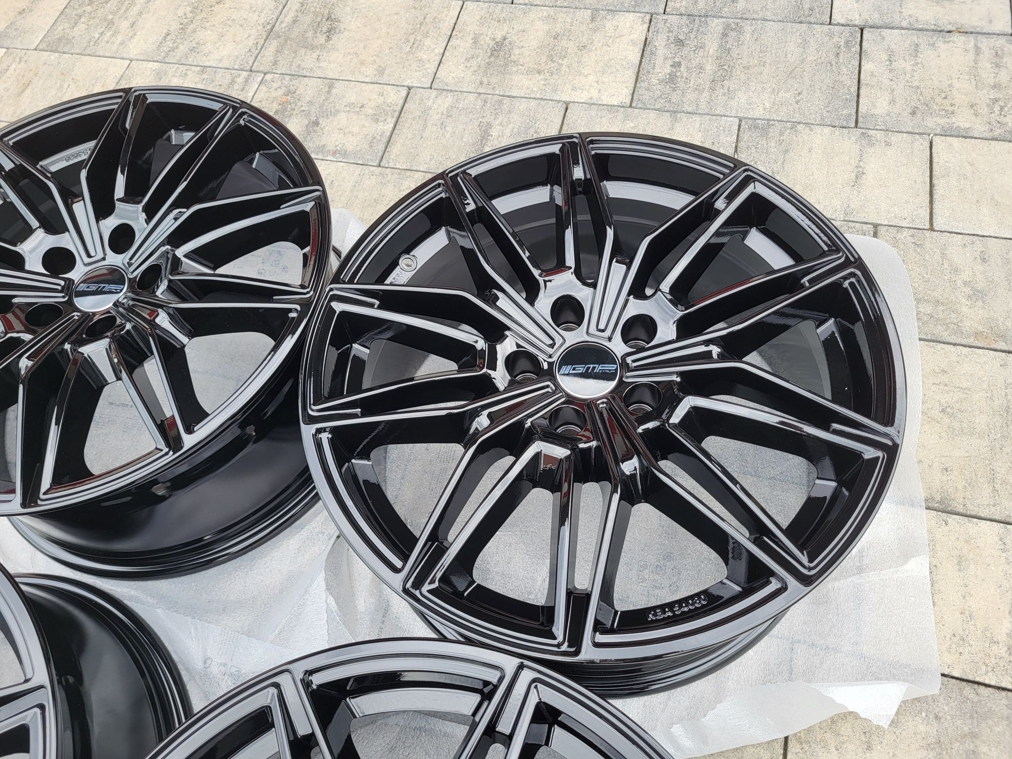 Alufelgi 18" 5x112 ET30 Audi A5 A7 A4 B9 B8 A6 C8 C7 Q5 VW Passat B8