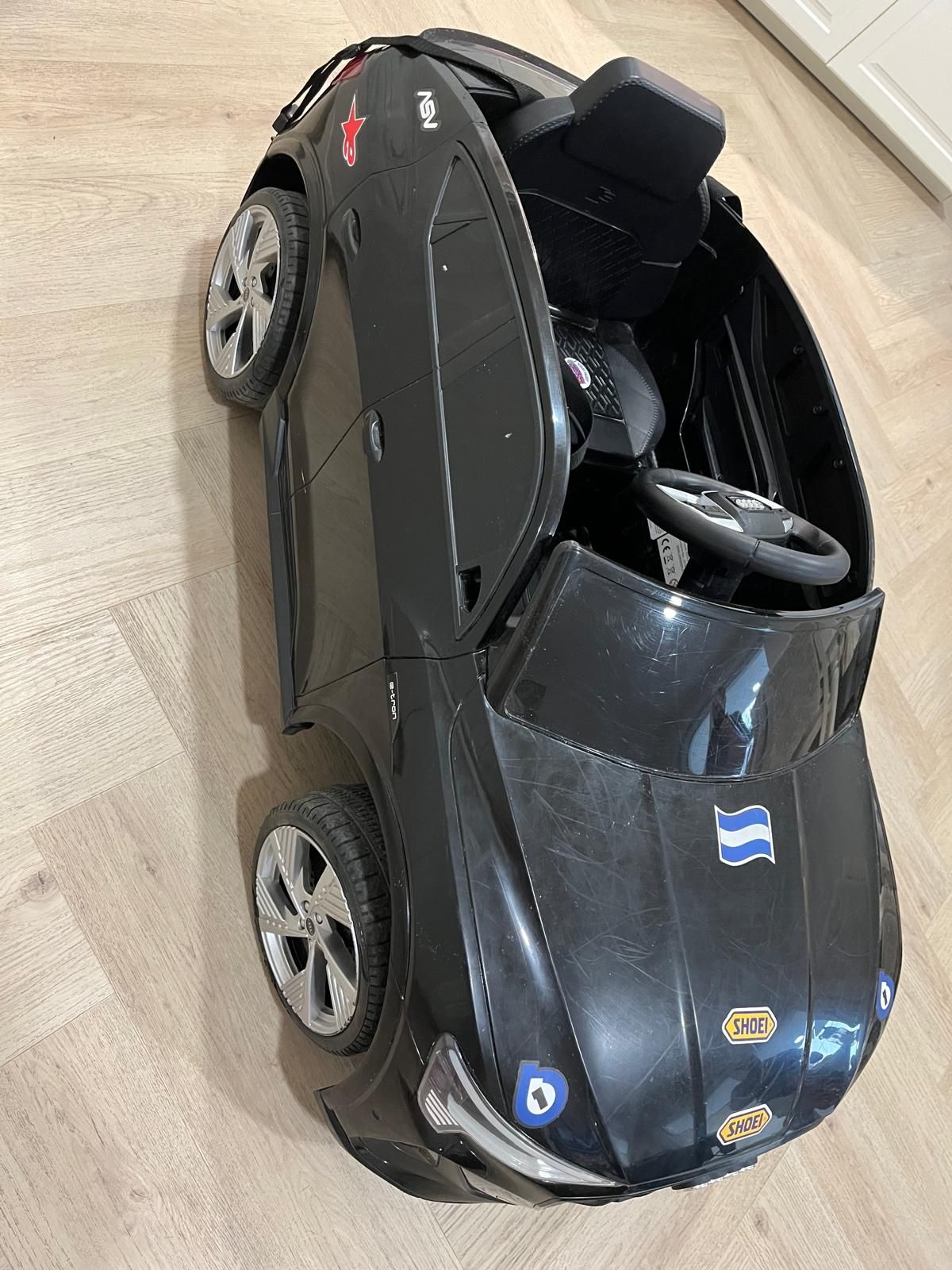 Samochód akumulatorowy elektryczny audi e-tron 12V